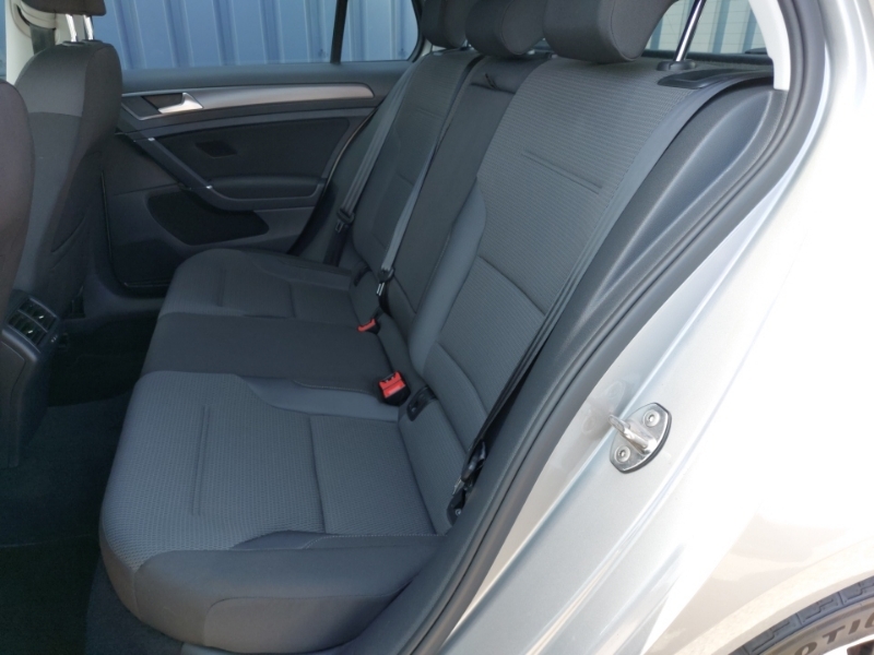 Volkswagen Golf R Tsi Dsg White #6