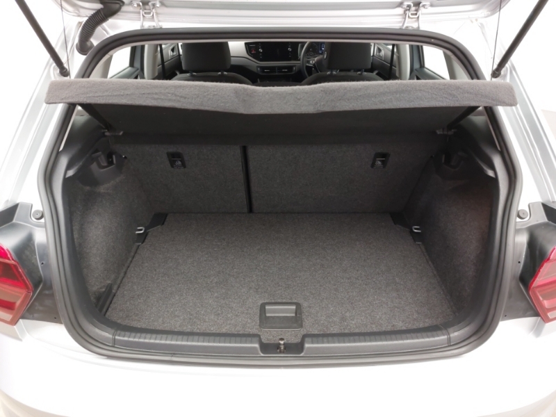 Volkswagen Polo Hatchback White #18