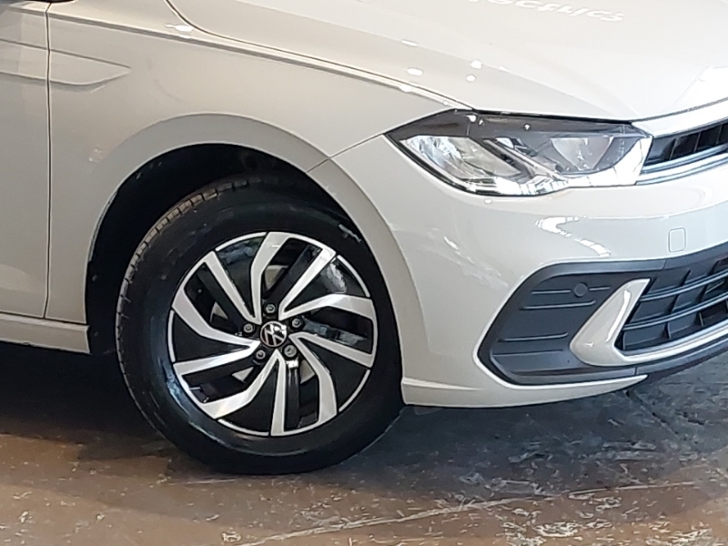 Volkswagen Polo Hatchback Black #19