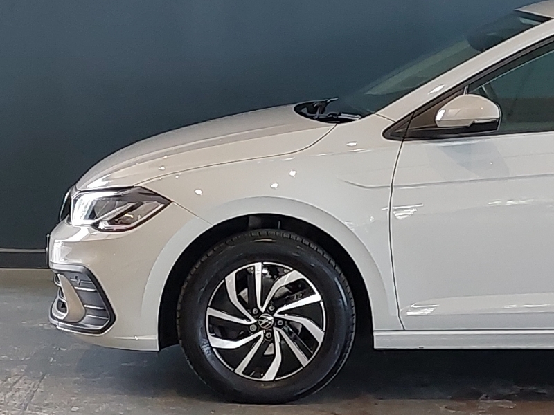 Volkswagen Polo Hatchback Black #18