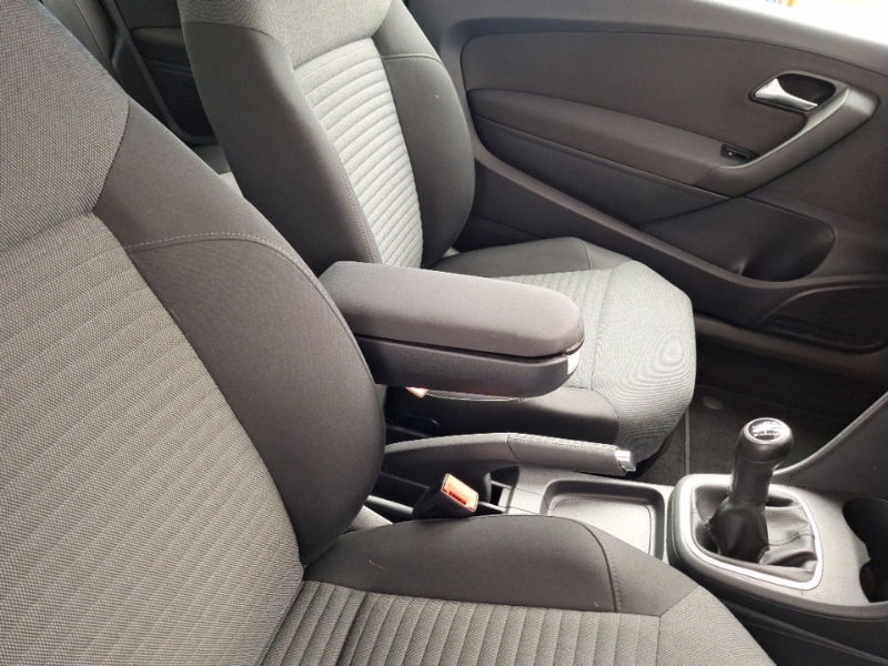 Volkswagen Polo Hatchback Match 2012 Silver #17