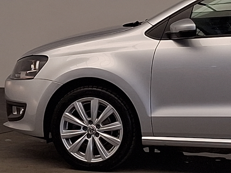 Volkswagen Polo Hatchback Match 2012 Silver #19