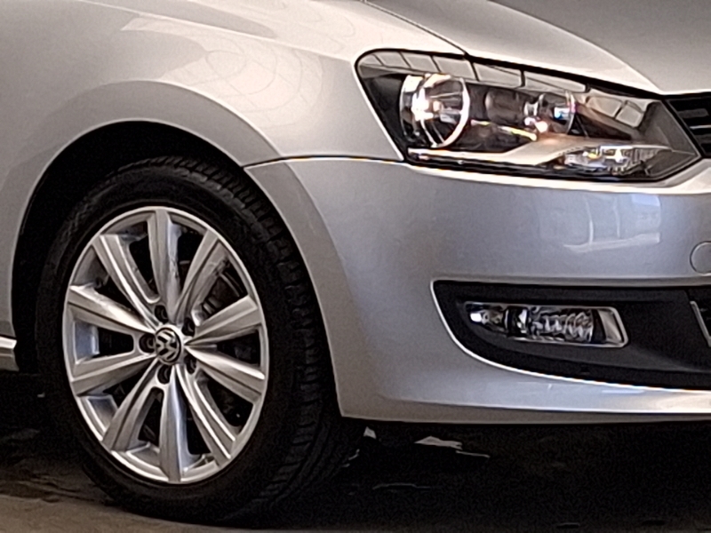 Volkswagen Polo Hatchback Match 2012 Silver #20