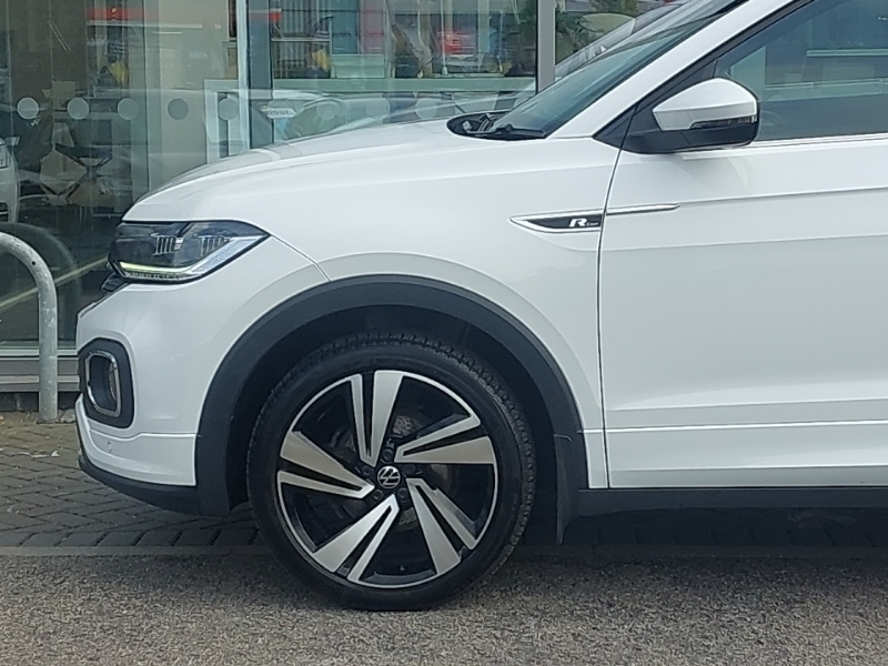 Volkswagen T-Cross 1.0 Tsi 95Ps Active Hatchback Black #19