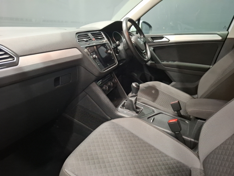 Volkswagen Tiguan 2.0 Tdi 150 Se Nav Silver #5