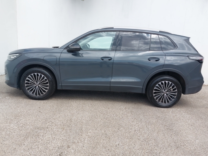Volkswagen Tiguan 1.5 Tsi Ehybrid Match Dsg Grey #4