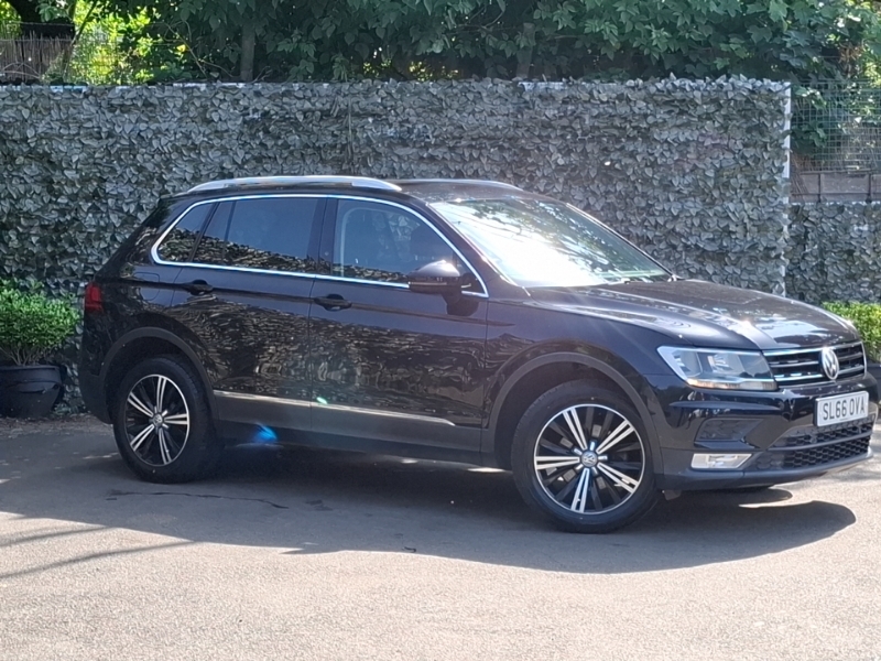 Volkswagen Tiguan Suv Black #7