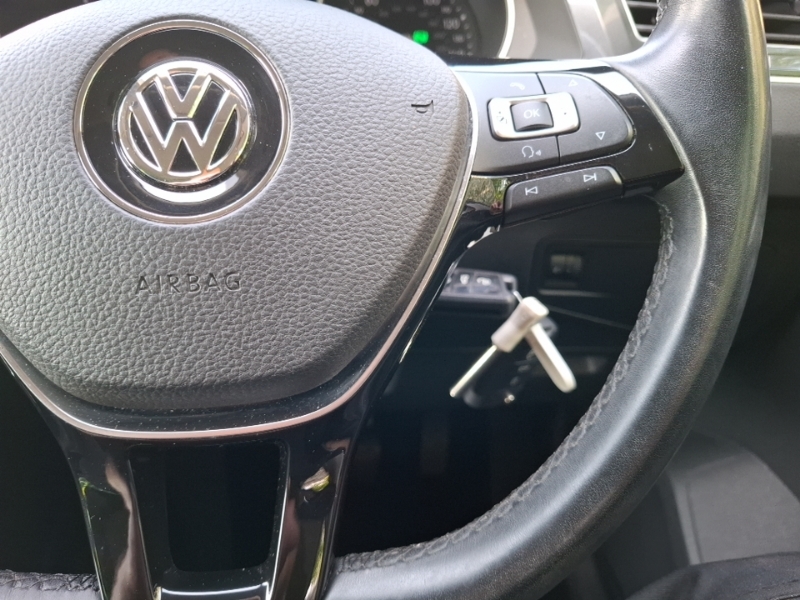 Volkswagen Tiguan Suv Black #13