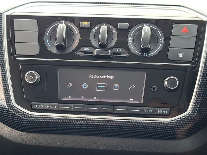 Volkswagen Up 1.0 Move Up 60 Bhp Silver #16