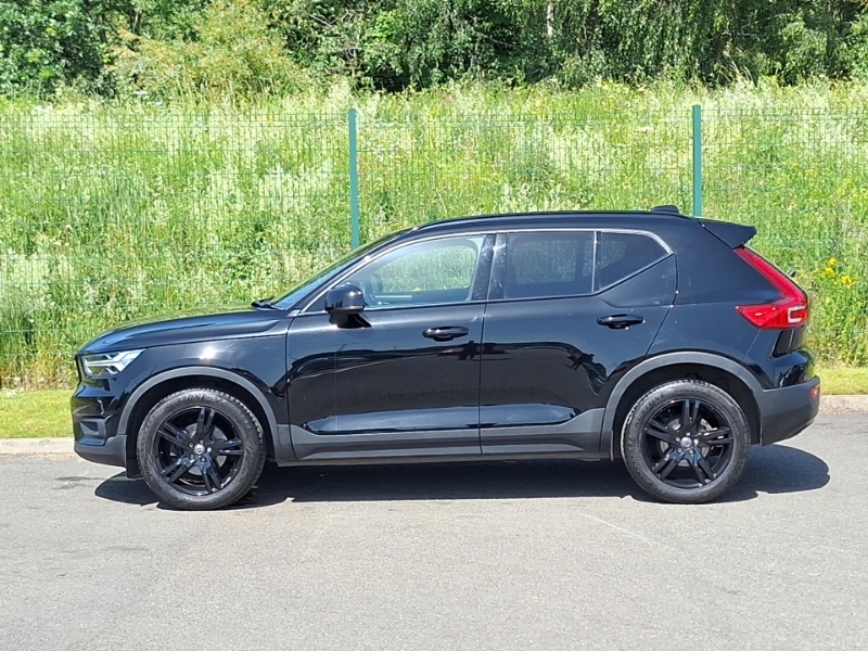 Volvo XC40 2.0 D3 R Design Black #4