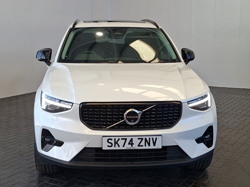 Volvo XC40 2.0 B4p Plus Dark 2024 Grey #14