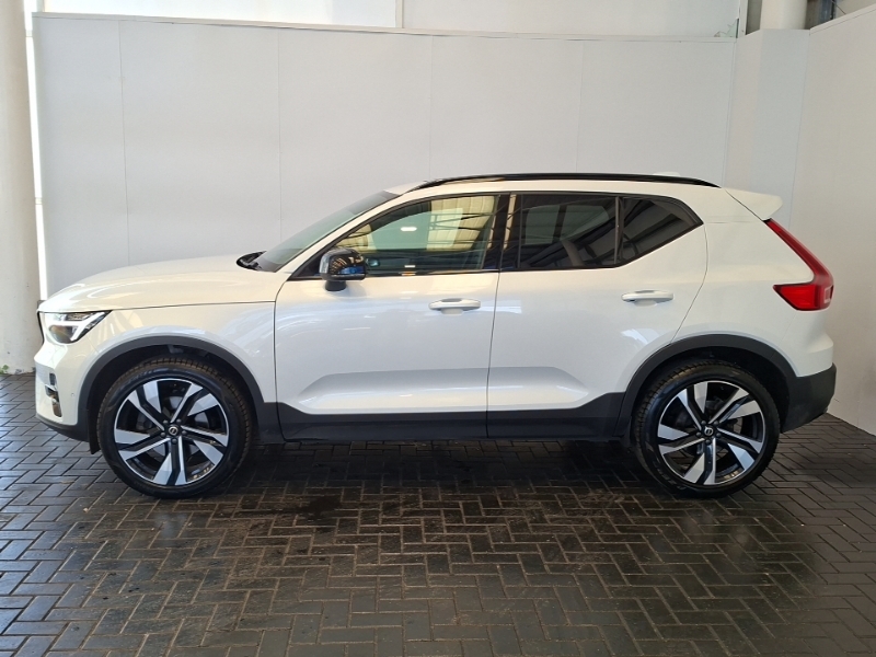 Volvo XC40 2.0 B4p Ultra Dark White #4