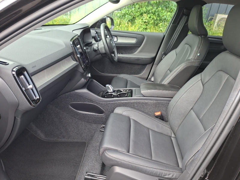 Volvo XC40 2.0 B4p Ultra Dark Black #5