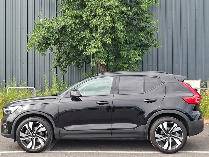 Volvo XC40 2.0 B4p Ultra Dark Black #4