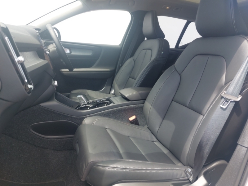Volvo XC40 2.0 B4p Ultra Dark Silver #5