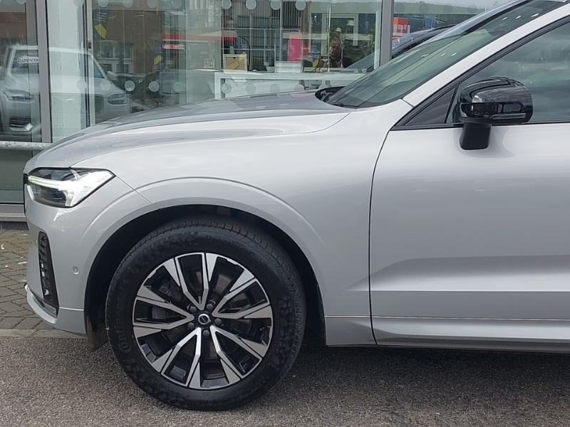 Volvo XC60 H T8 Ultimate Dark Black #19