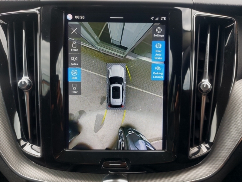 Volvo XC60 H T8 Ultimate Dark Black #9