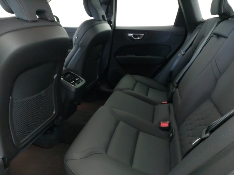 Volvo XC60 2.0 B5p Plus Dark Awd Geartronic Grey #6
