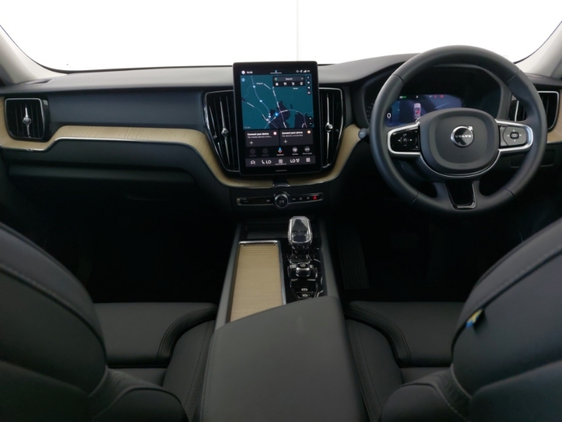 Volvo XC60 2.0 B5p Plus Dark Awd Geartronic Grey #3