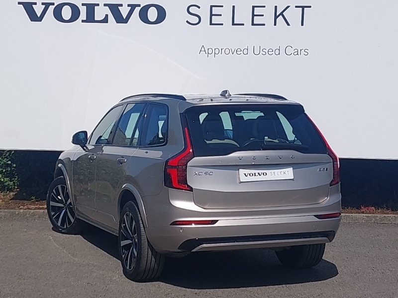 Volvo XC90 2.0 B5p Plus Dark Awd Geartronic Gold #2