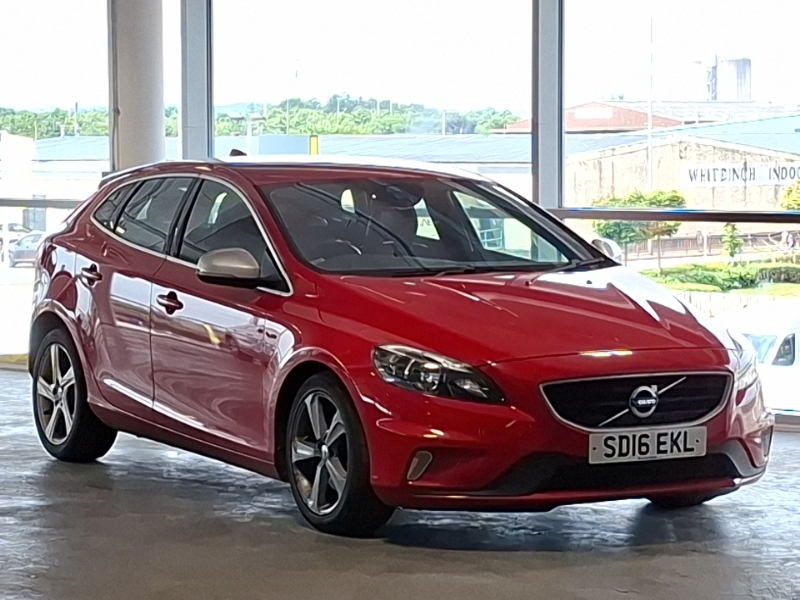 Volvo V40 D2 120 R Design Red
