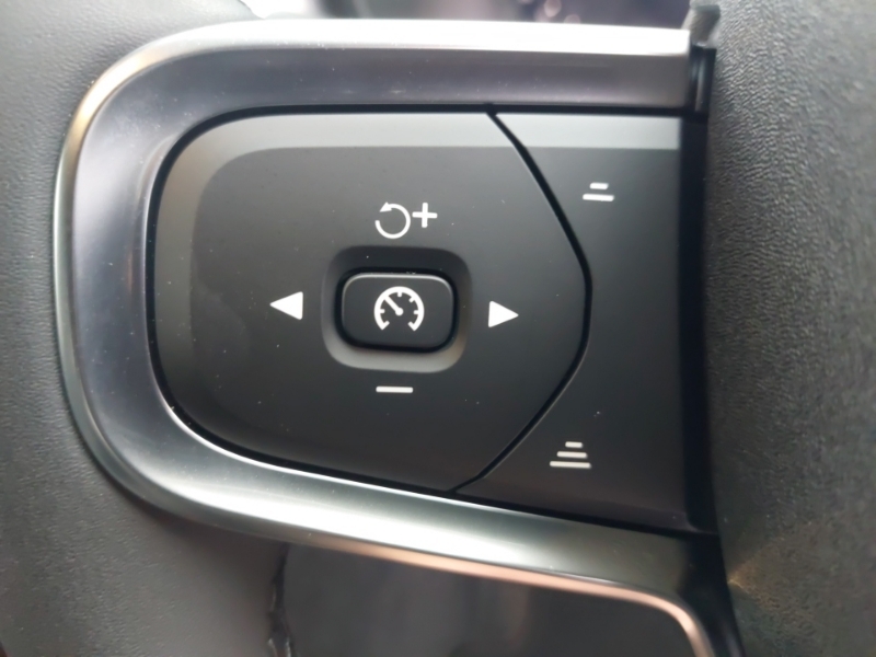 Volvo XC40 Xc40 2.0 B4p Plus Dark Gold #16