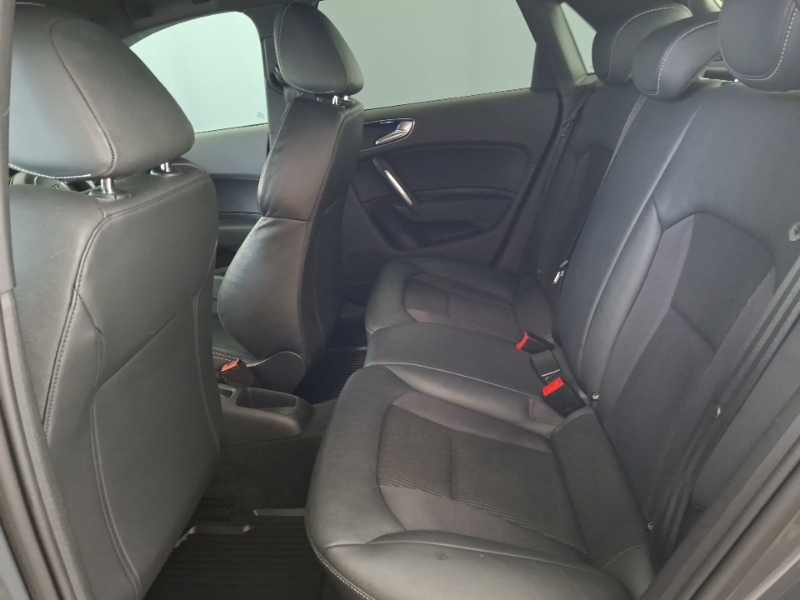 Audi A1 Audi A1 1.0 Tfsi Sport Hatchback Man... Black #6
