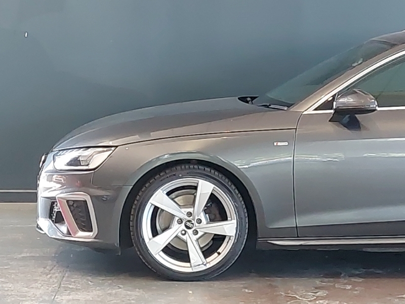 Audi A4 Avant Black Edition 40 Tdi Quattro 204 Ps S Tronic Blue #17