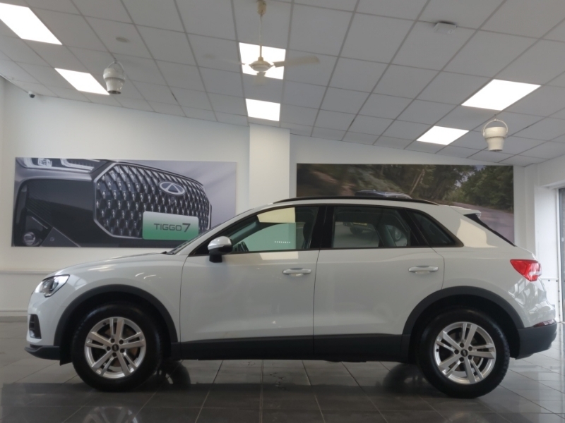 Audi Q3 35 Tdi Technik S Tronic GU21VHT White #4
