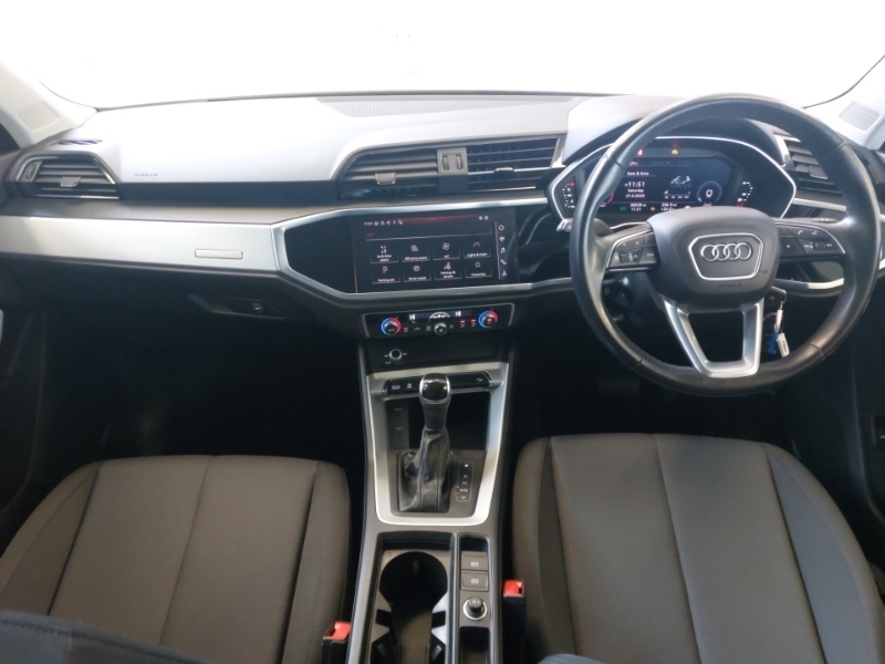 Audi Q3 35 Tdi Technik S Tronic GU21VHT White #3