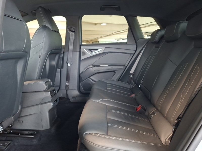 Audi Q4 E Tron 220Kw 50 Quattro 82Kwh S Line Cs Blue #6