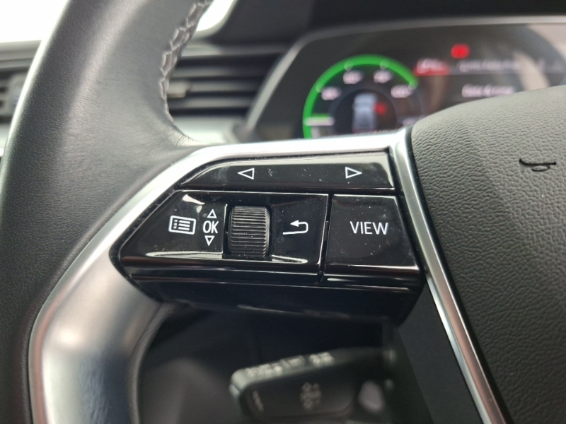 Audi Q8 e tron 300Kw 55 Quattro 114Kwh Launch Edition Black #12