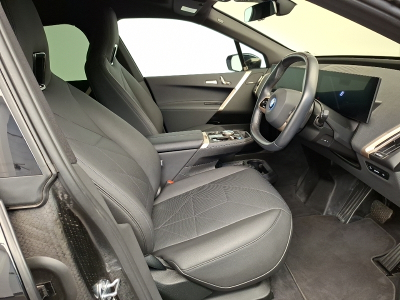 BMW iX 240Kw Xdrive40 M Sport 76.6Kwh Black #6
