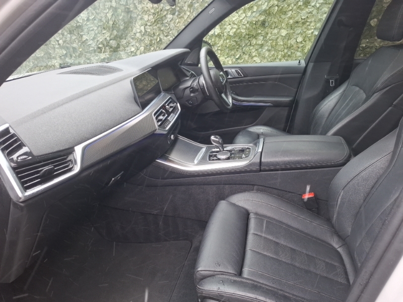 BMW X5 Xdrive30d M Sport White #5