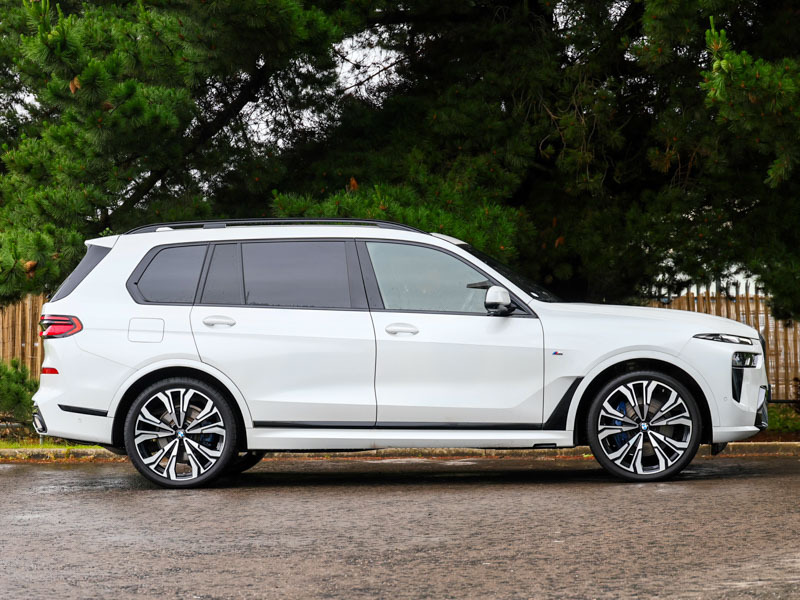 BMW X7 Xdrive40d Mht M Sport Step White #3