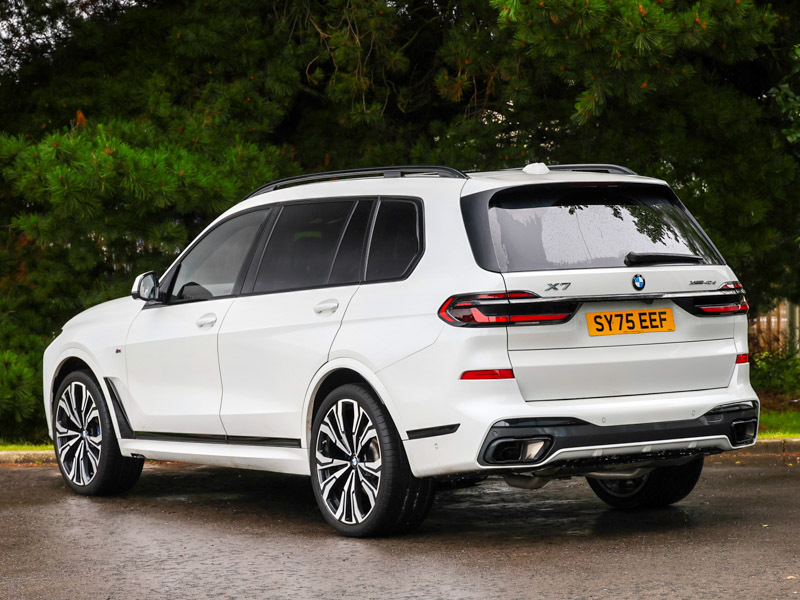BMW X7 Xdrive40d Mht M Sport Step White #2