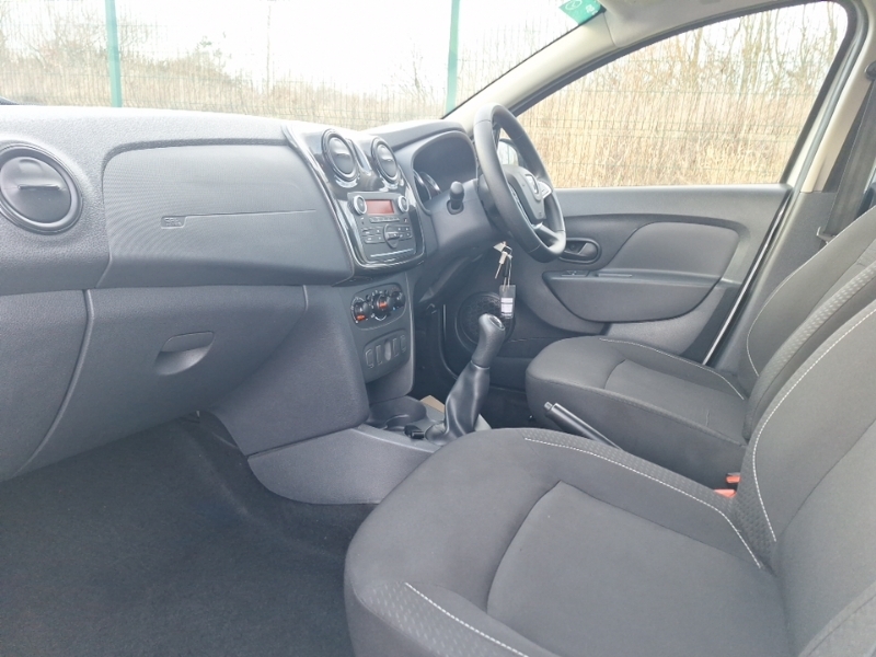 Dacia Sandero 1.0 Sce Essential White #5