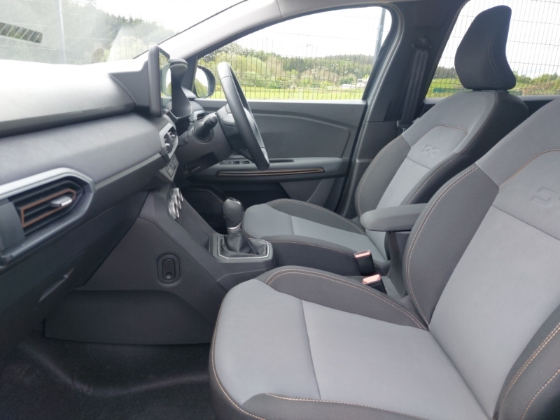 Dacia Jogger 1.6 Hev Extreme Grey #5