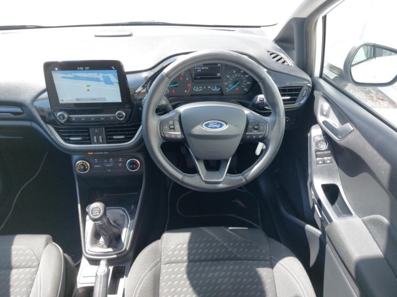Ford Fiesta 1.1 Zetec 2018 Red #8