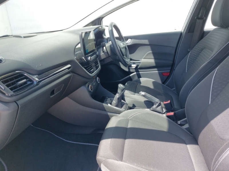 Ford Fiesta 1.1 Zetec White #5