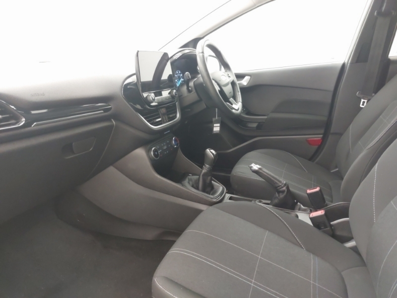 Ford Fiesta 1.1 Trend AE69GYO White #5