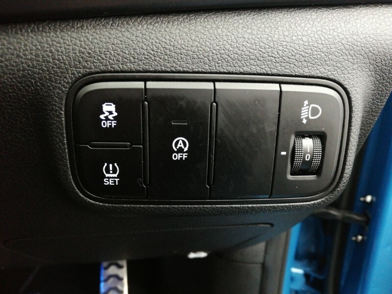 Hyundai Bayon Se Connect Black #17