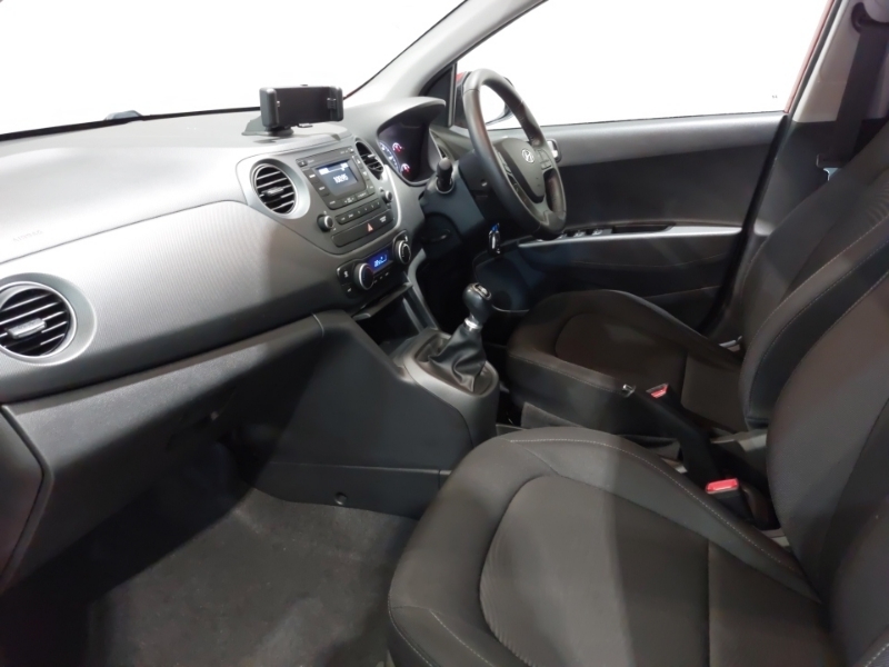 Hyundai I10 1.2 Premium Red #5
