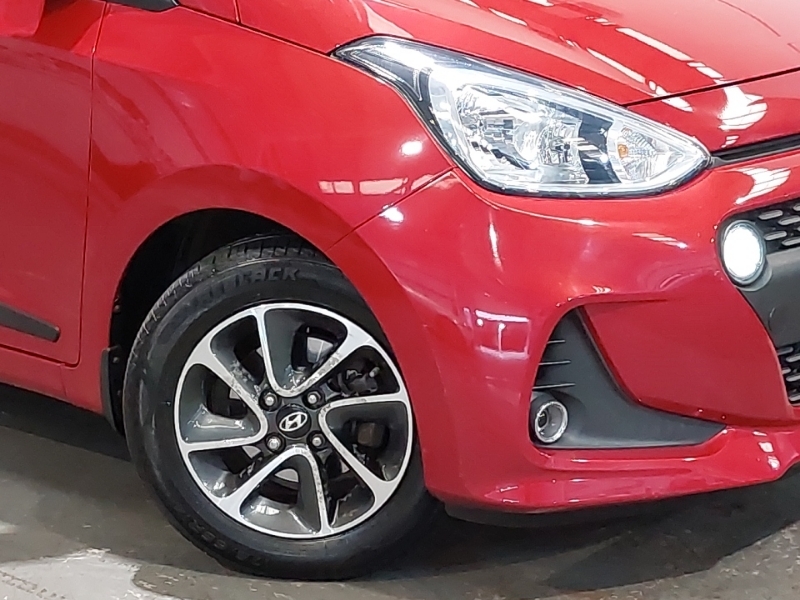 Hyundai I10 1.0 Premium 65 Bhp White #20
