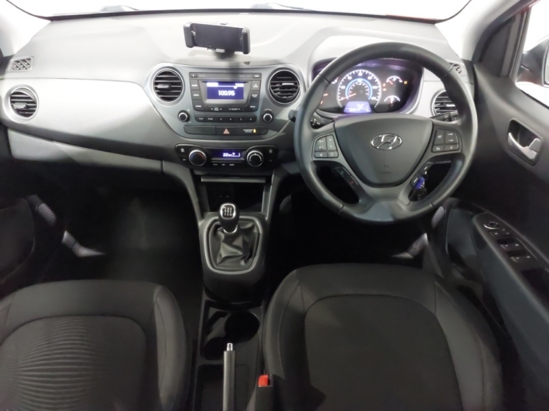 Hyundai I10 1.2 Premium Red #3
