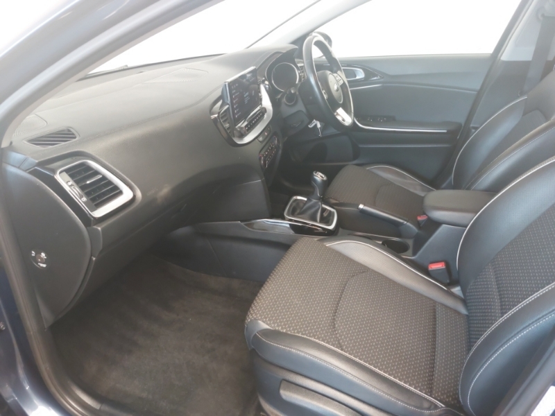 Kia Ceed 1.4T Gdi Isg 3 Blue #5