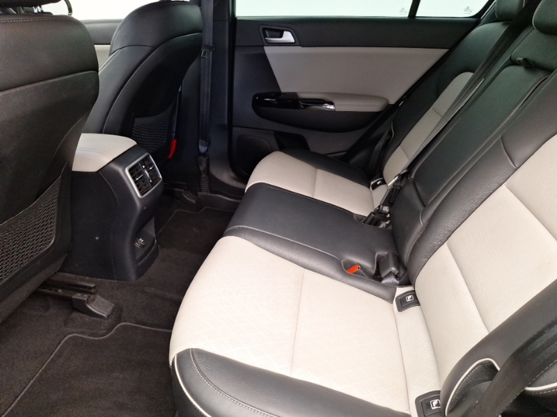 Kia Sportage 2.0 Crdi Gt-line Awd White #6