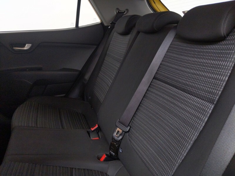 Kia Stonic 1.0T Gdi 99 2 Yellow #6
