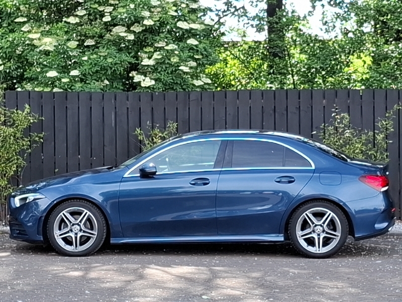 Mercedes-Benz A Class A180d 2.0 Sport Black #4