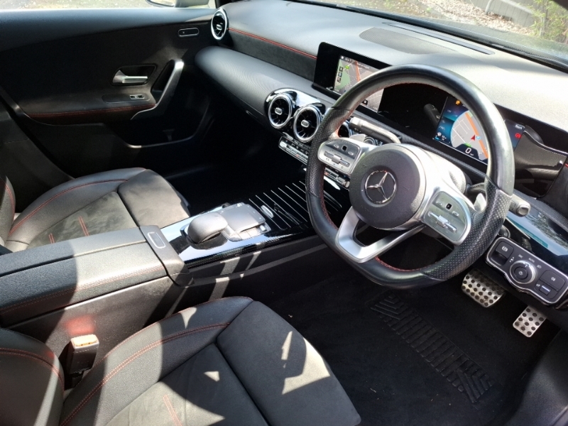 Mercedes-Benz A Class A180d 2.0 Sport Black #17